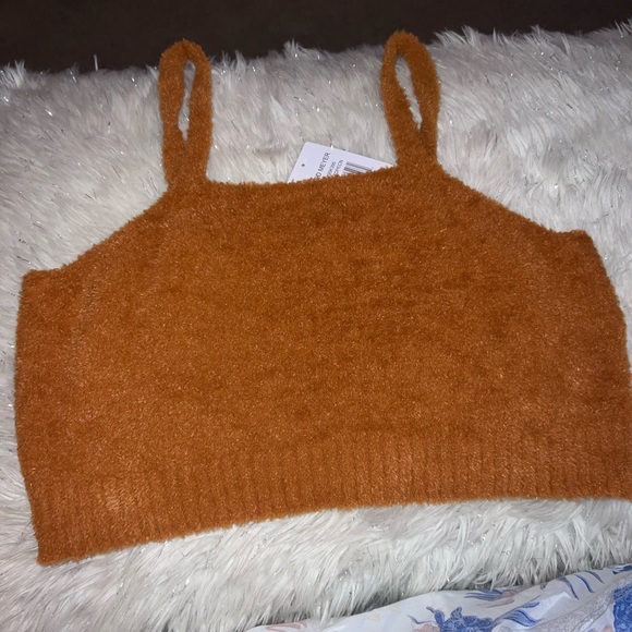 Top - Picture 3 of 3